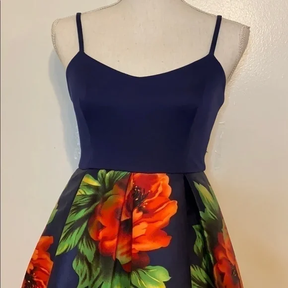 NAVY BLUE FLORAL DRESS - Picture 5 of 7